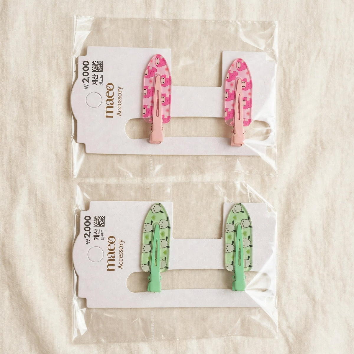 Printed snap hair clips on cards