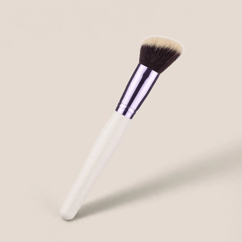 White angled contour brush
