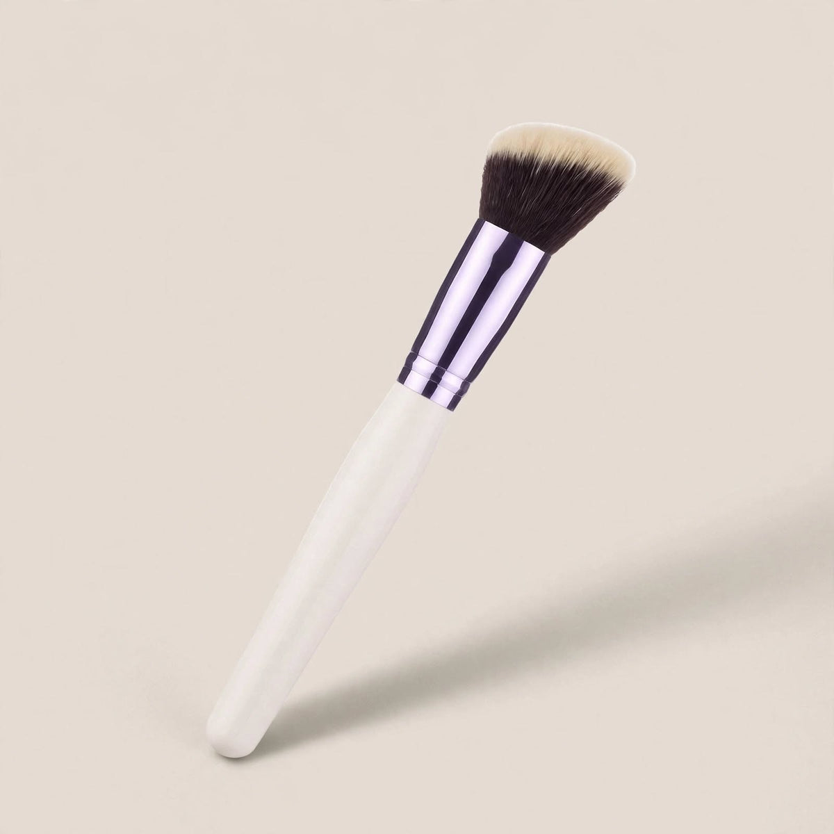 White angled contour brush