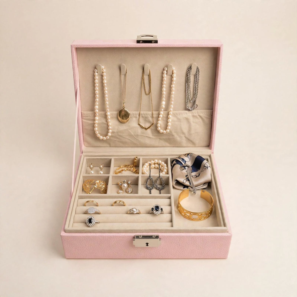 Pink jewellery box, front