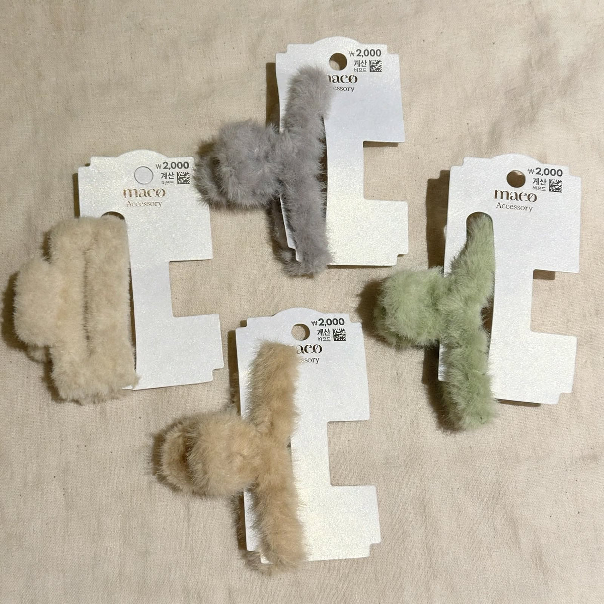 Plush hair claw clips on cards
