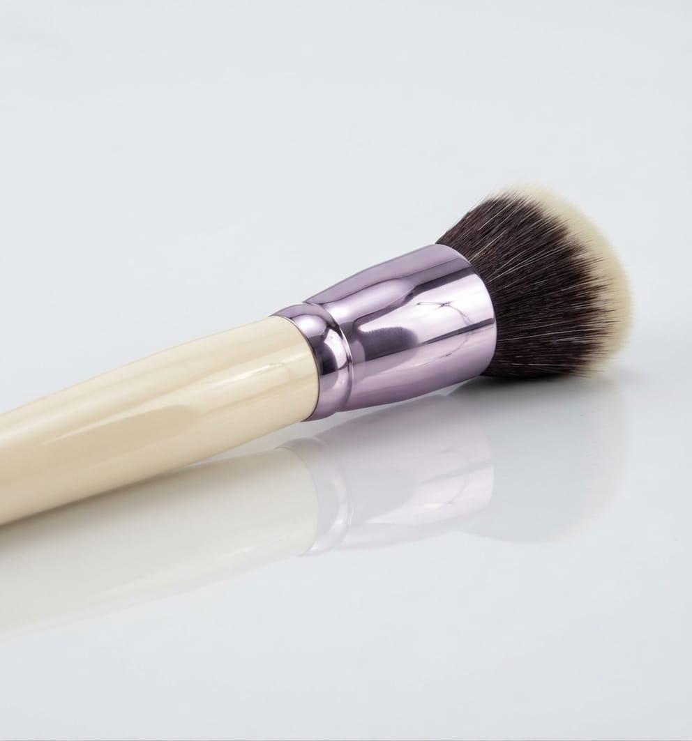 Professional Soft Powder & Blush Makeup Brush